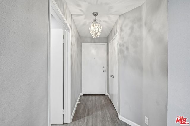 6815 Remmet Avenue 215, Canoga Park (los Angeles), CA 91303