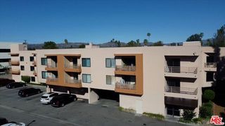 6815 Remmet Avenue 215, Canoga Park (los Angeles), CA 91303