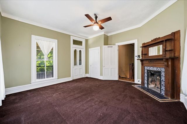 200 S Hawkins Street, Waxahachie, TX 75165