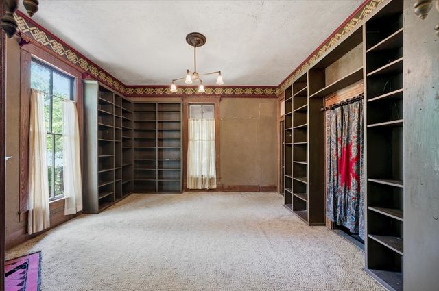 200 S Hawkins Street, Waxahachie, TX 75165