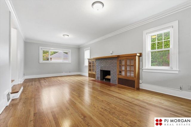 5106 Nicholas Street, Omaha, NE 68132