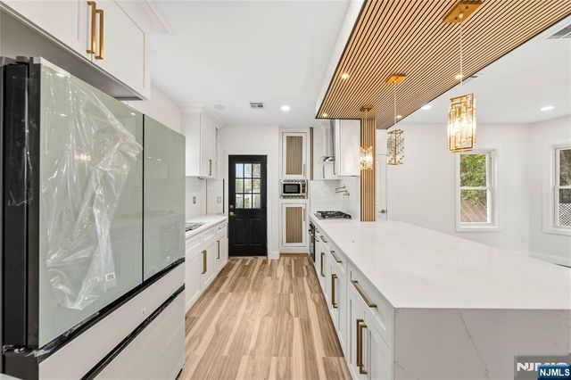 66 Linden Avenue, Bloomfield, NJ 07003