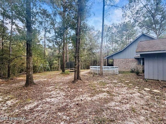 25 David Johnson Road, Poplarville, MS 39470