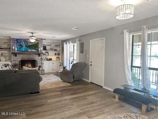 25 David Johnson Road, Poplarville, MS 39470