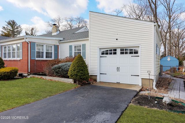 104 Therese Avenue, Keyport, NJ 07735