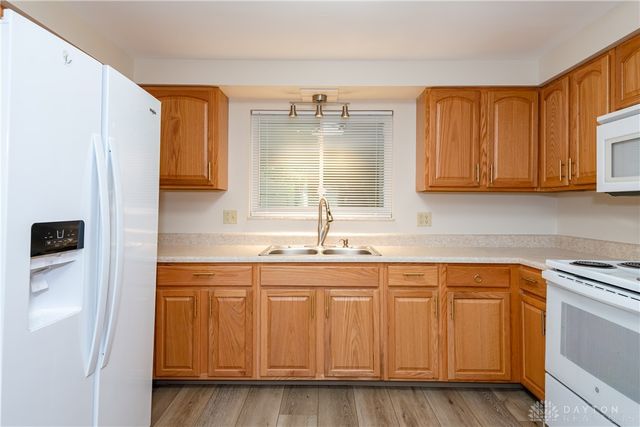 2676 Waynesville Jamestown Road, Caesarcreek Twp, OH 45385