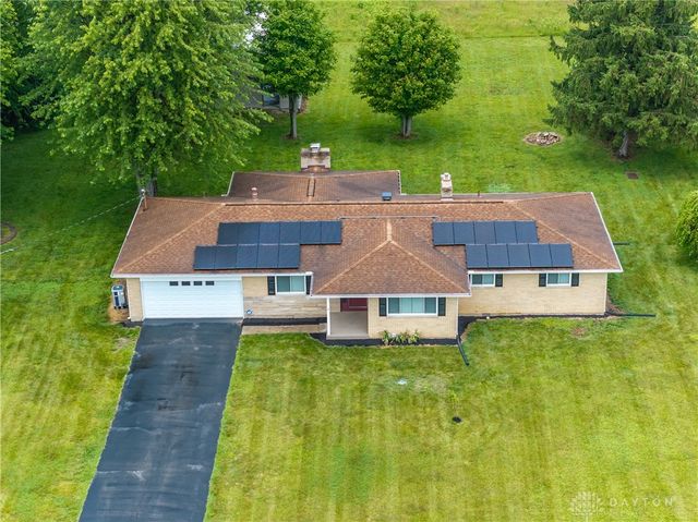 2676 Waynesville Jamestown Road, Caesarcreek Twp, OH 45385