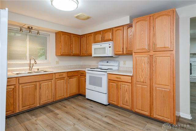 2676 Waynesville Jamestown Road, Caesarcreek Twp, OH 45385