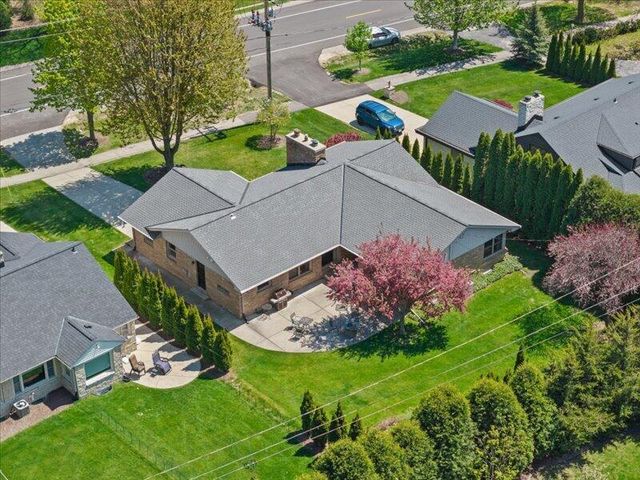 6419 Lake DRIVE, Fox Point, WI 53217