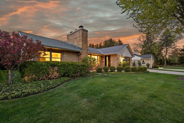 6419 Lake DRIVE, Fox Point, WI 53217
