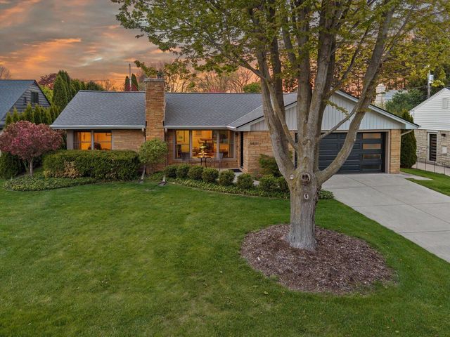 6419 Lake DRIVE, Fox Point, WI 53217