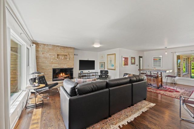 6419 Lake DRIVE, Fox Point, WI 53217