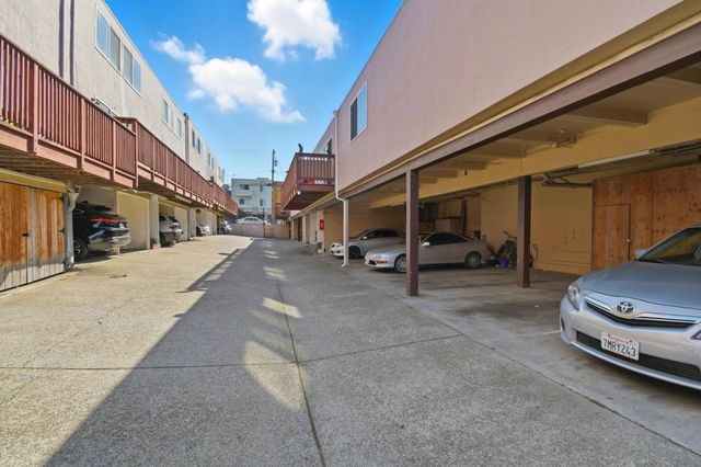 576 576 Sylvan St 20, Daly City, CA 94014