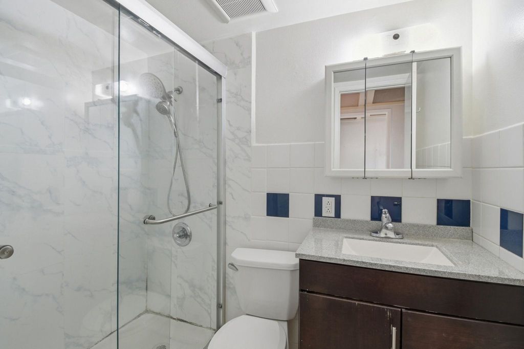 Image 18 of property listing at 576 576 Sylvan St 20, Daly City, CA 94014