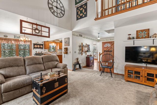 W1072 Hilltop ROAD, Rubicon, WI 53078