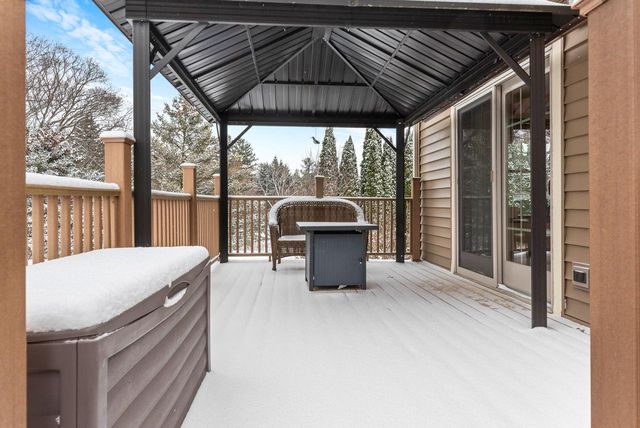 W1072 Hilltop ROAD, Rubicon, WI 53078