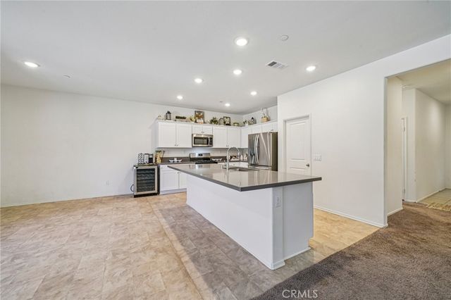 14201 Fir Street, Oak Hills, CA 92344