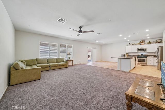 14201 Fir Street, Oak Hills, CA 92344