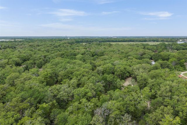 604 Hilton Road, Bryan, TX 77807