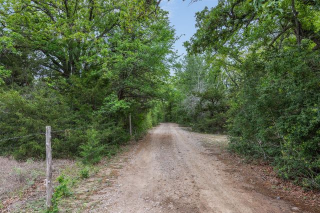 604 Hilton Road, Bryan, TX 77807