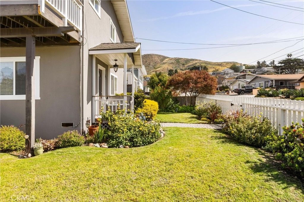 Image 23 of property listing at 31 8th Street, Cayucos, CA 93430