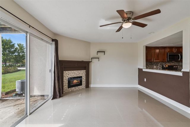 214 MAJORS LANE C, Kissimmee, FL 34743