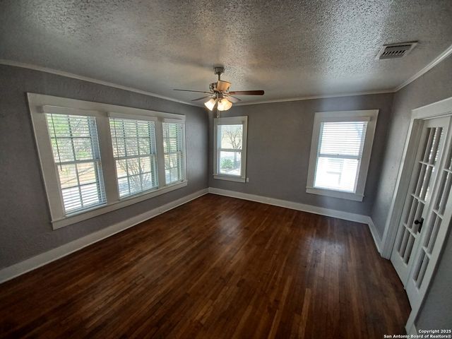214 Funston Pl Apt 3, San Antonio, TX 78209