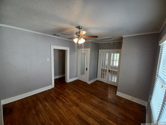 214 Funston Pl Apt 3, San Antonio, TX 78209