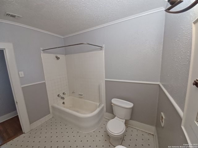 214 Funston Pl Apt 3, San Antonio, TX 78209