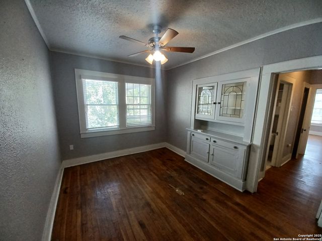 214 Funston Pl Apt 3, San Antonio, TX 78209