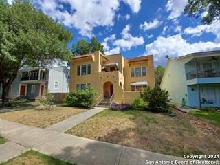 214 Funston Pl Apt 3, San Antonio, TX 78209