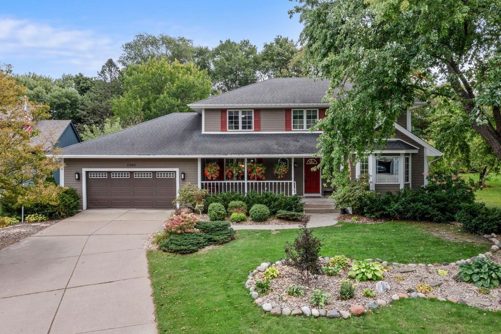 2360 Apache Court, Mendota Heights, MN 55120