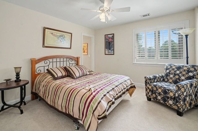 908 Plantation Blvd, Gallatin, TN 37066