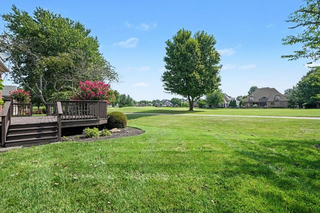 908 Plantation Blvd, Gallatin, TN 37066