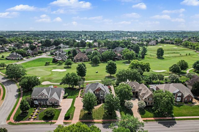 908 Plantation Blvd, Gallatin, TN 37066
