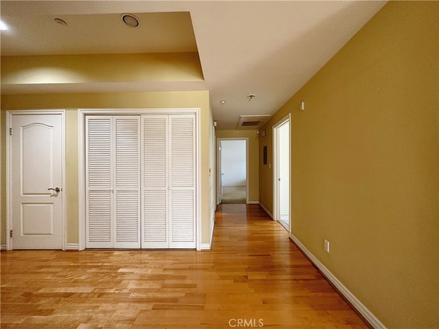 320 S Willaman Drive 402, Los Angeles, CA 90048