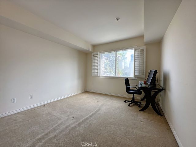320 S Willaman Drive 402, Los Angeles, CA 90048