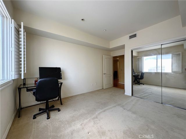 320 S Willaman Drive 402, Los Angeles, CA 90048