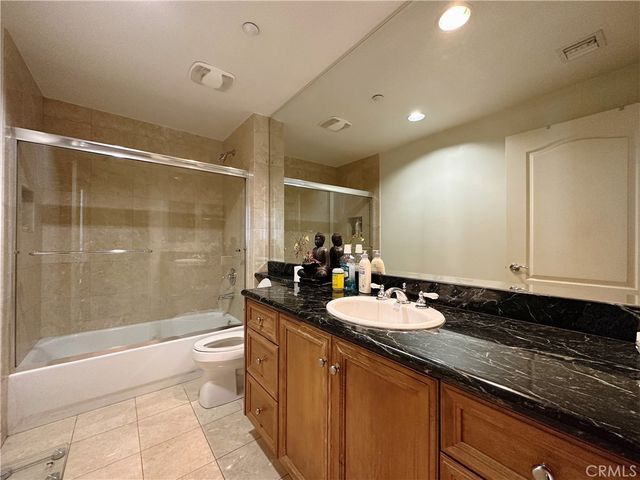 320 S Willaman Drive 402, Los Angeles, CA 90048