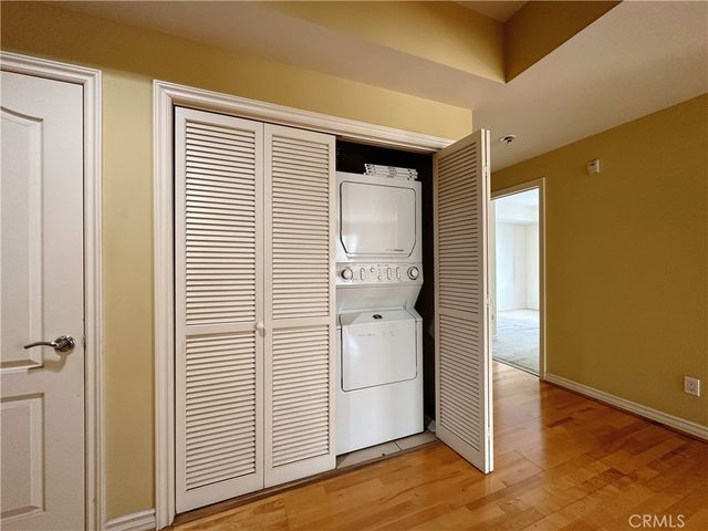 320 S Willaman Drive 402, Los Angeles, CA 90048