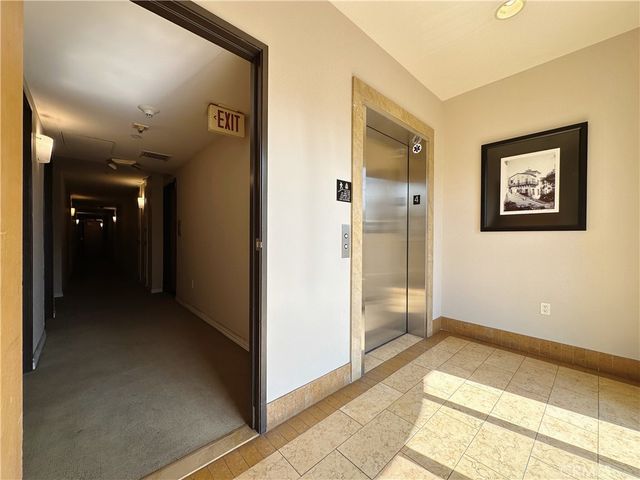 320 S Willaman Drive 402, Los Angeles, CA 90048