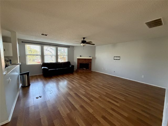 3860 Thoroughbred Trail, Fort Worth, TX 76123