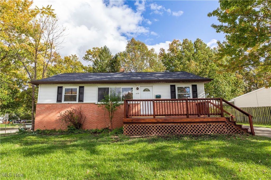 4155 Burton Drive, Stow, OH 44224