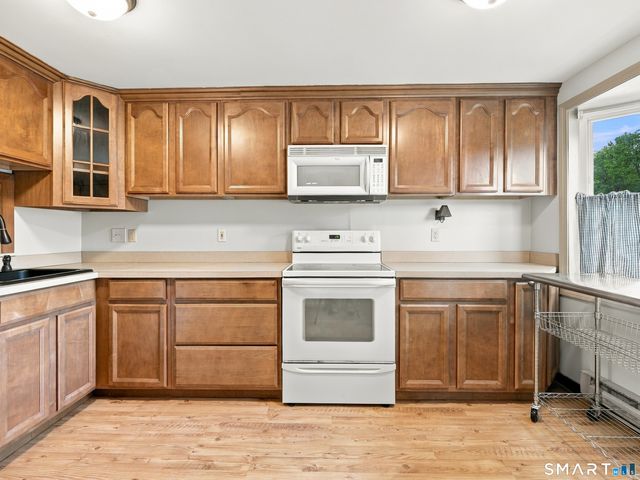 15 Rising Trail Drive 15, Middletown, CT 06457