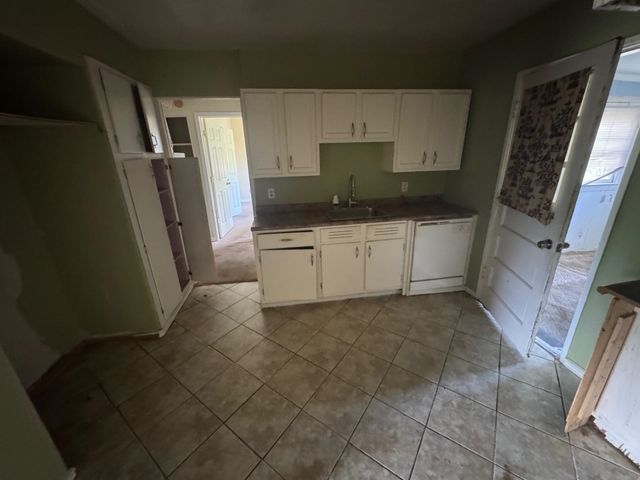 994 N PERKINS RD, Memphis, TN 38122