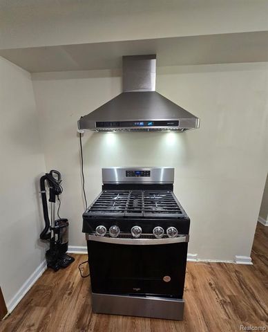 13801 Frazho Road, Warren, MI 48089