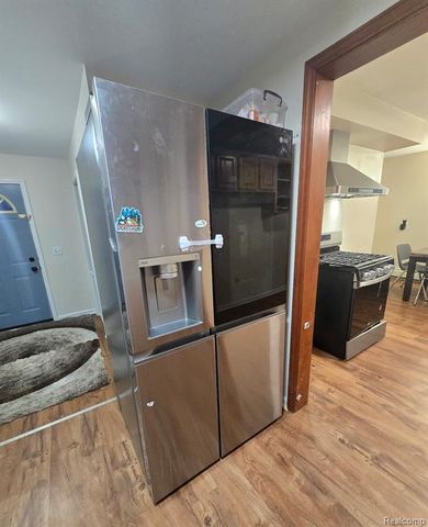 13801 Frazho Road, Warren, MI 48089