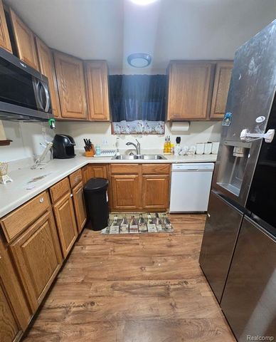 13801 Frazho Road, Warren, MI 48089