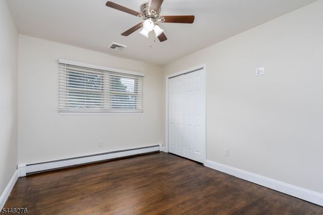 7 Bari Dr, Roxbury Twp., NJ 07852