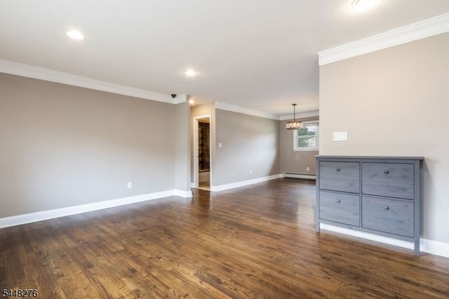 7 Bari Dr, Roxbury Twp., NJ 07852